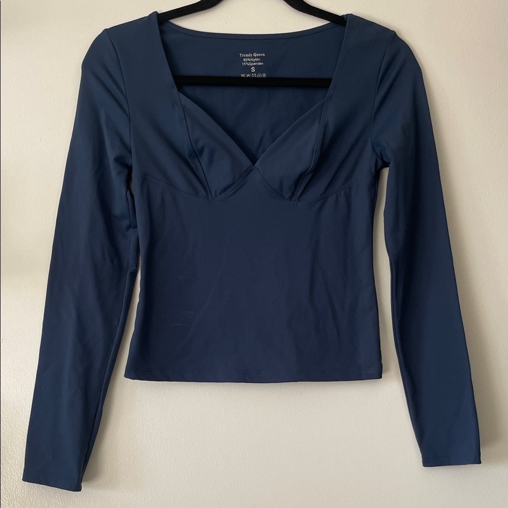 Trendy Queen|Blue Long Sleeve Top|Small|EUC